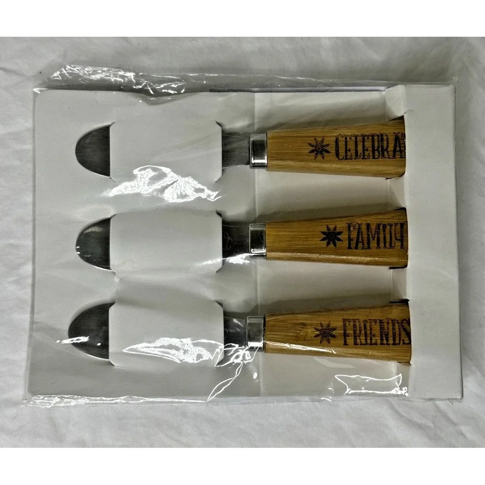 Pampered‎ Chef Bamboo Spreader Set Engraved Celebrate Family Friends #1156 3 pc